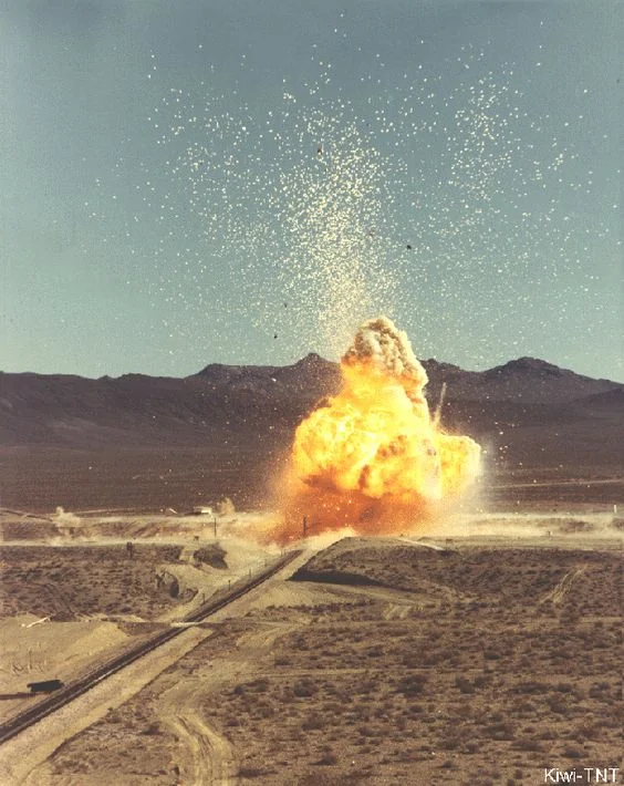 Kiwi-TNT reactor destruct test.